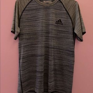 Adidas T-Shirt